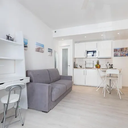 Promenade Des . Appartement
